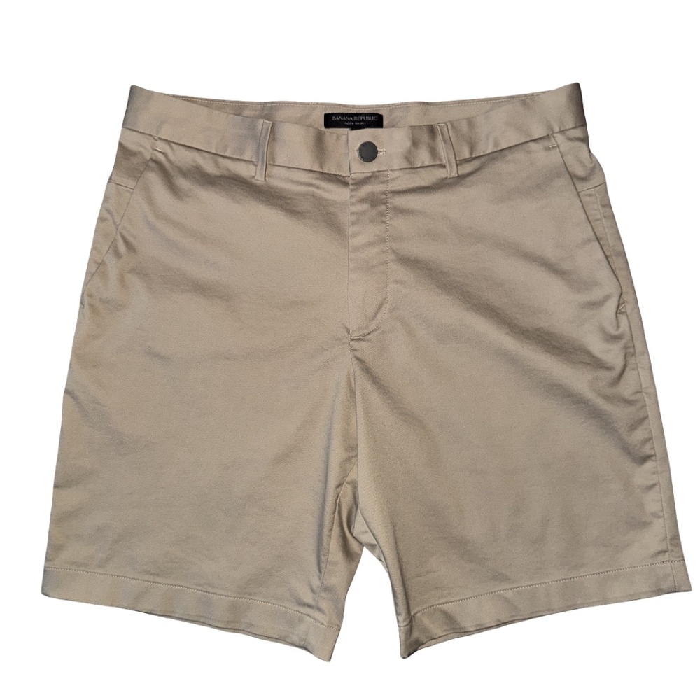 Banana Republic Aiden Shorts Men's 32 Tan Khaki Flat Front Stretch Casual Dress